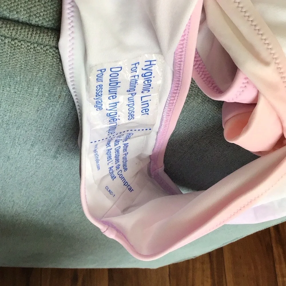 2 for $25 Victoria’s Secret pastel swimsuit NWT